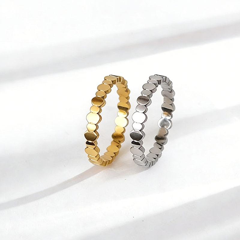 Simple, Light and Luxurious Irregular Size Round Titanium Steel Ring for Women, High-end Summer Cool Trend Accessories