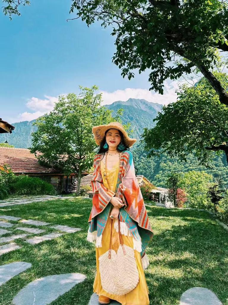 Вязаный шаль-пуловер с этническим узором - Женская теплая накидка для путешествий