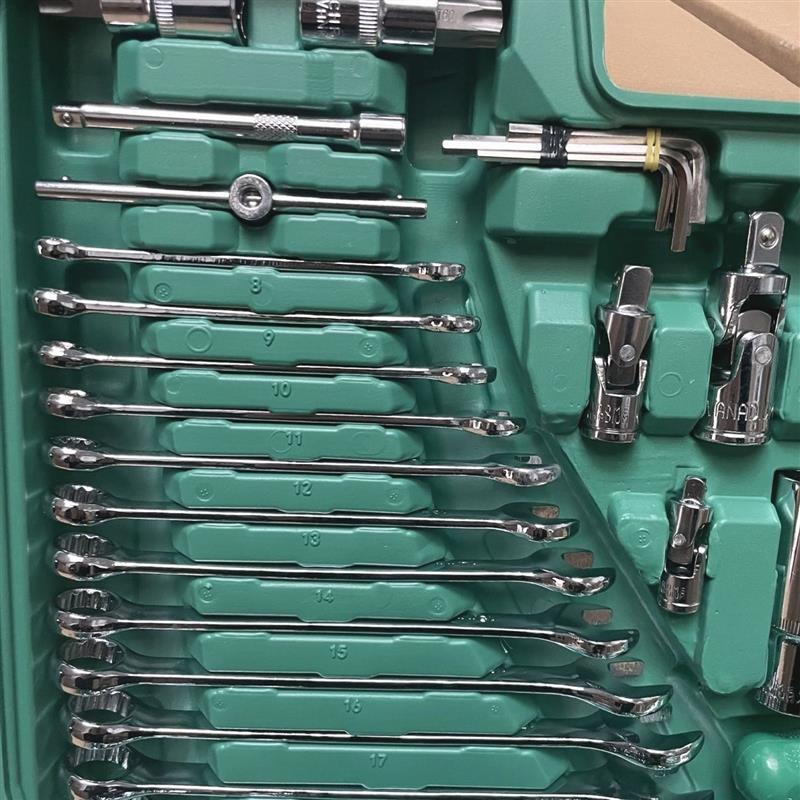 Немецкий многофункциональный набор торцевых головок и трещоток для ремонта автомобилей, 121 предмет