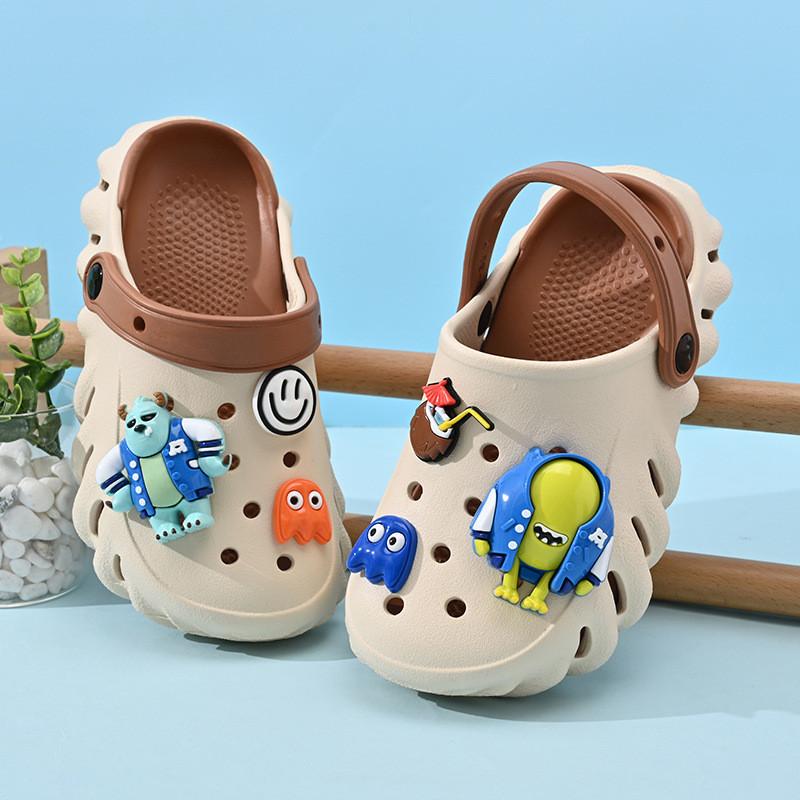 Comfortable Cartoon Design Kids Hole Shoes Soft Soled Non-slip Summer Sandals For Boys Available In Various Colors
