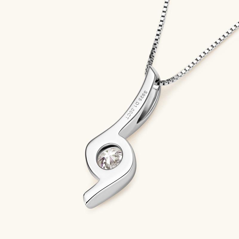 Silvere Glam Модное, легкое, роскошное и высококачественное ожерелье с подвеской в виде молнии из муассанита. Подарок на День святого Валентина для женщин.