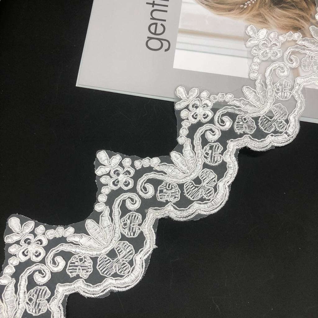 Decorative Strip Flower Book White Car Bone Lace Barcode Lace Wedding Dress Headgear Head Jewelry Clothing Accessories Fabric