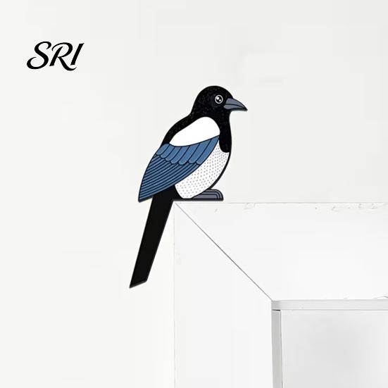Door Topper Decoration 2Pcs/Set Magpie Toppers Wooden Bird Corner Rustic Frame Decor for Bedroom Living Room Kids Picture