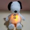 Новая Плюшевая Кукла Snoopy Белая Собака для Успокоения Дыхания Младенца, Спящий Спутник, Кукла с Музыкой и Светом, Сенсорная Мягкая Игрушка, Подарок для Детей