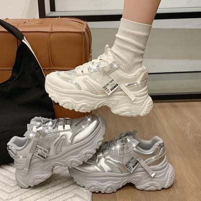 Кожаные папины туфли женские 2025 года новая корейская версия легких кроссовок для бега со стразами универсальные и тонкие спортивные и повседневные туфли