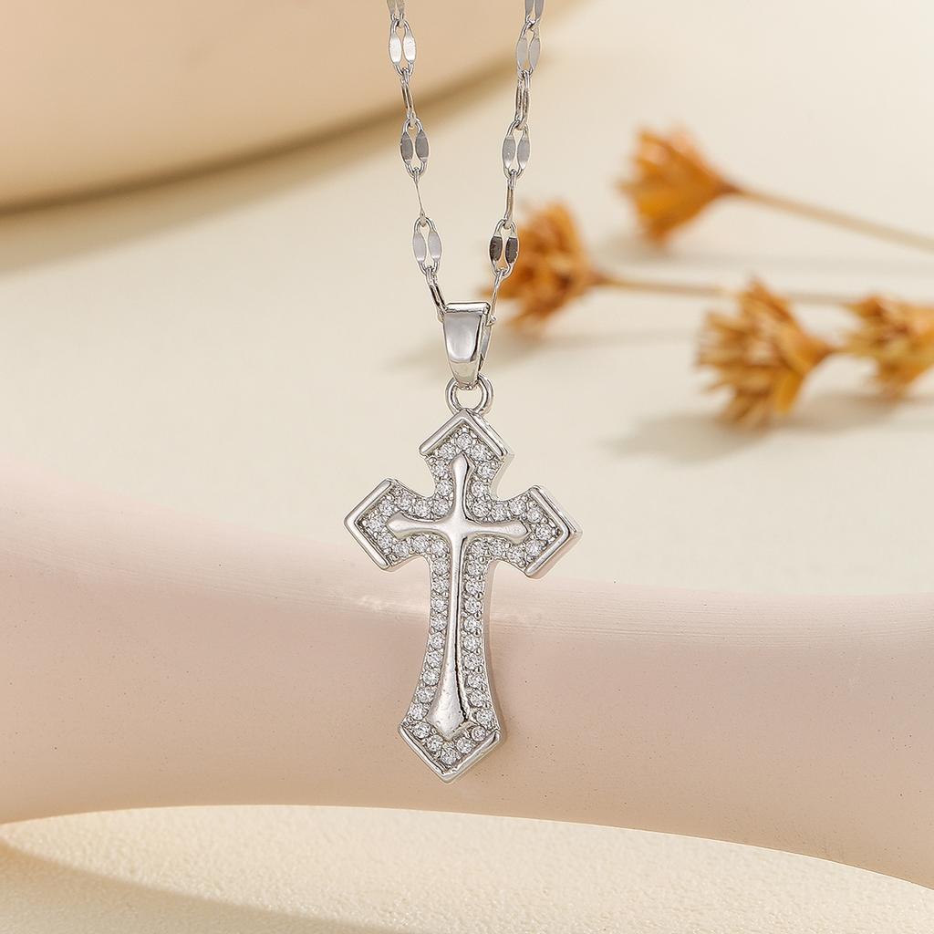 New Retro Versatile Cross Necklace Micro-inlaid Zircon Hollow Clavicle Chain For Family and Friends As a Gift