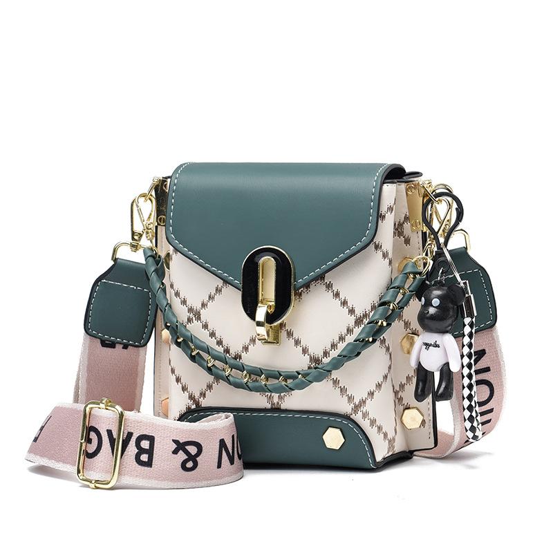 Bag Women's Shoulder Messenger Bag 2025 New Fashion Small Square Bag Pvc Mobile Phone Bag Large Capacity Portable Women's Bag Tide