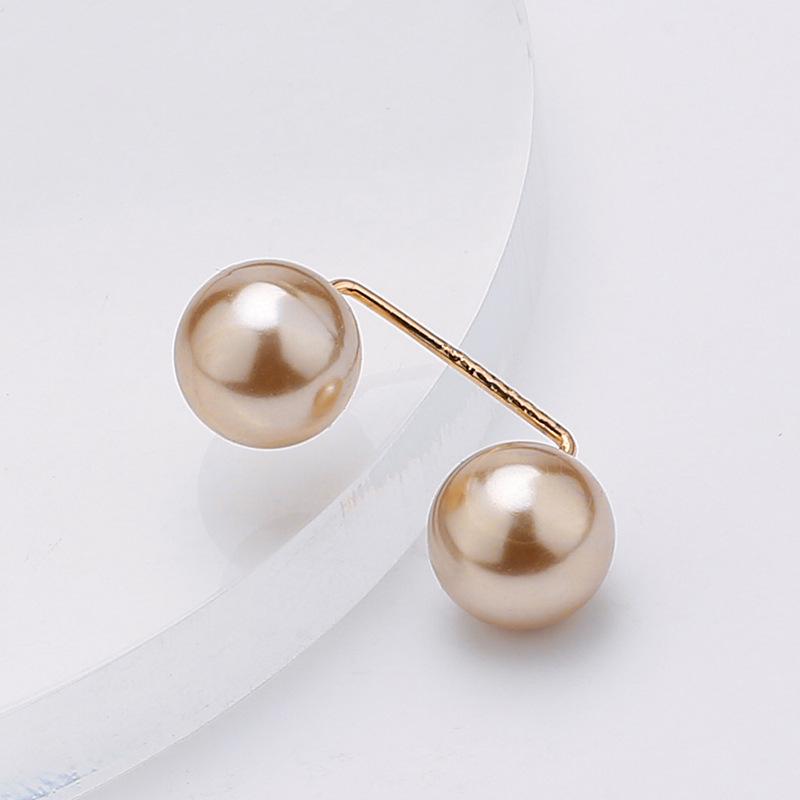 Elegant Minimalist Pearl Pin Brooch for Neckline and Waist