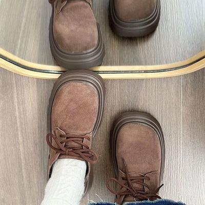 Коричневые короткие ботинки детские осень и зима 2025 новые ретро британский стиль универсальная платформа-маффин шнуровка большая голова маленькие кожаные туфли