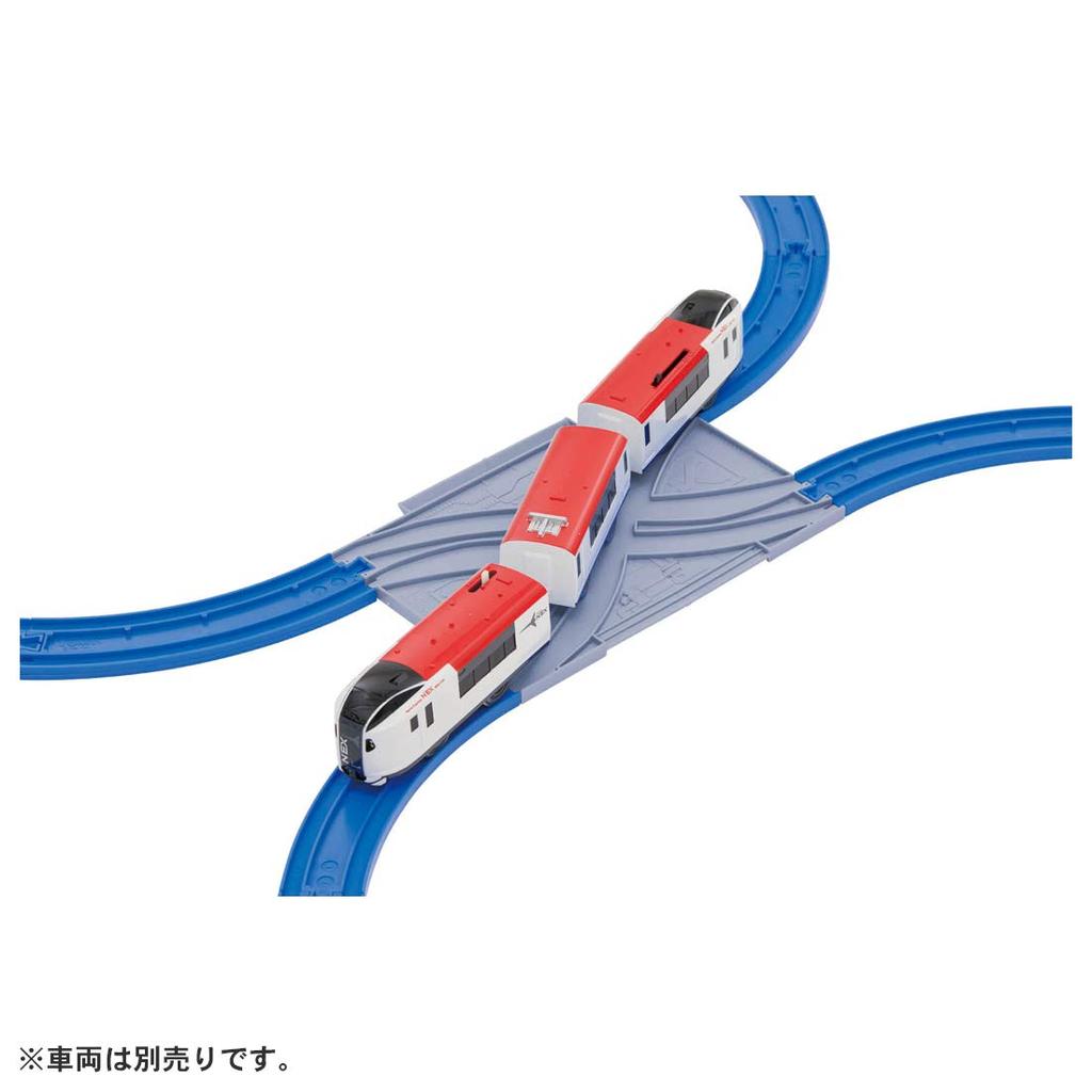 Takara Tomy Plarail Toy Enjoy two types of 3D Uphill and Downhill Rail Kit Ages 3 and up Boys' Kit slopes! (Train Toy)