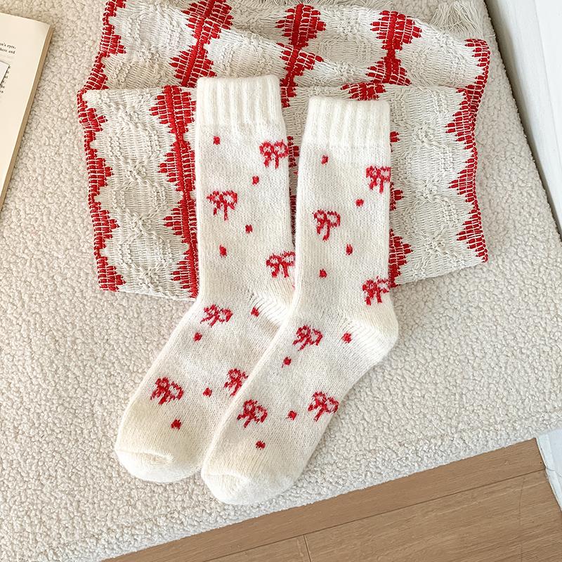 2025 Red Hot Winter Warm Thick Terry Cold-Resistant Medium Tube Socks for Women