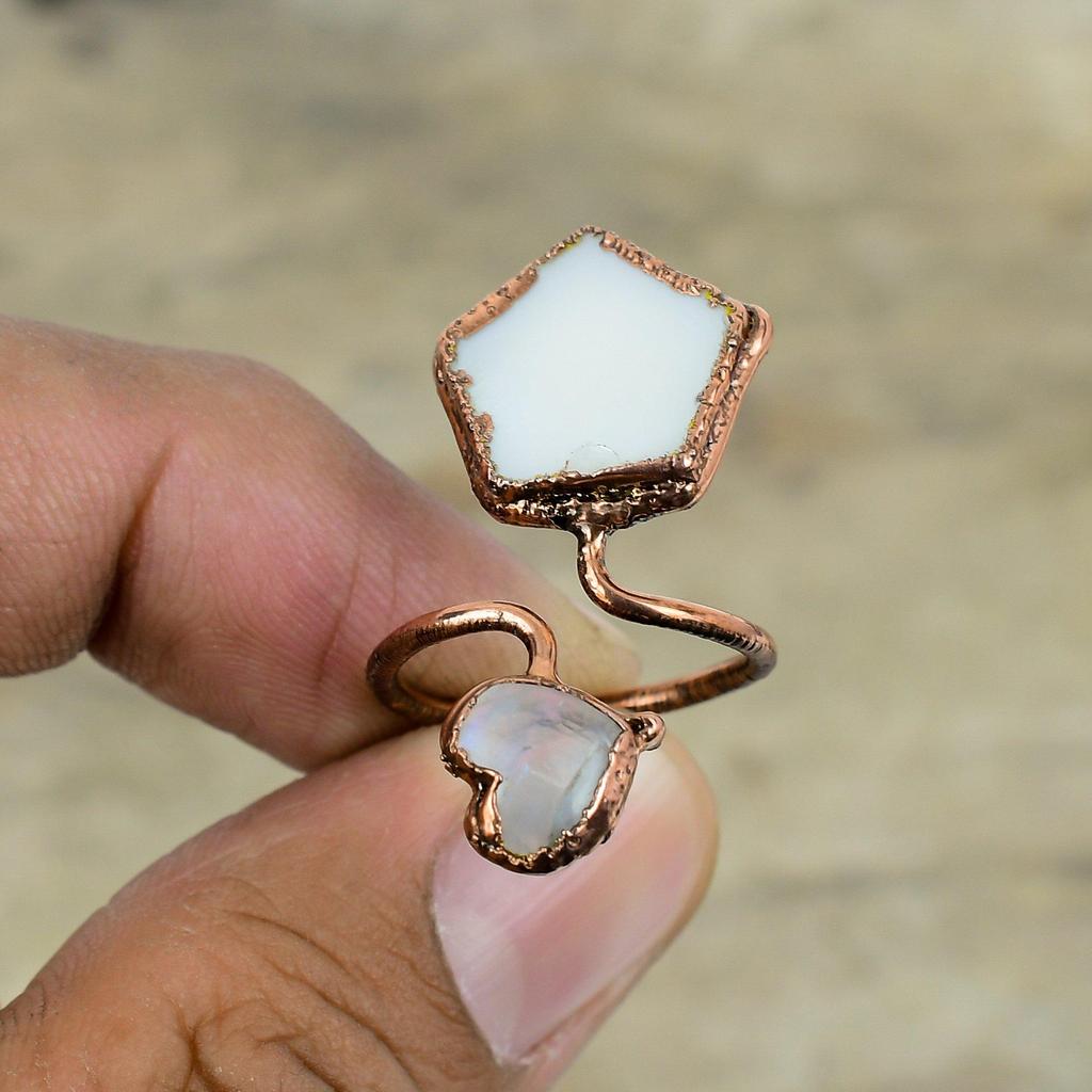 Перламутровое кольцо Кольцо с радужным лунным камнем Медные регулируемые кольца из гальванопластики Драгоценный камень Ювелирные изделия из гальванопластики Кольцо ручной работы Подарки для нее