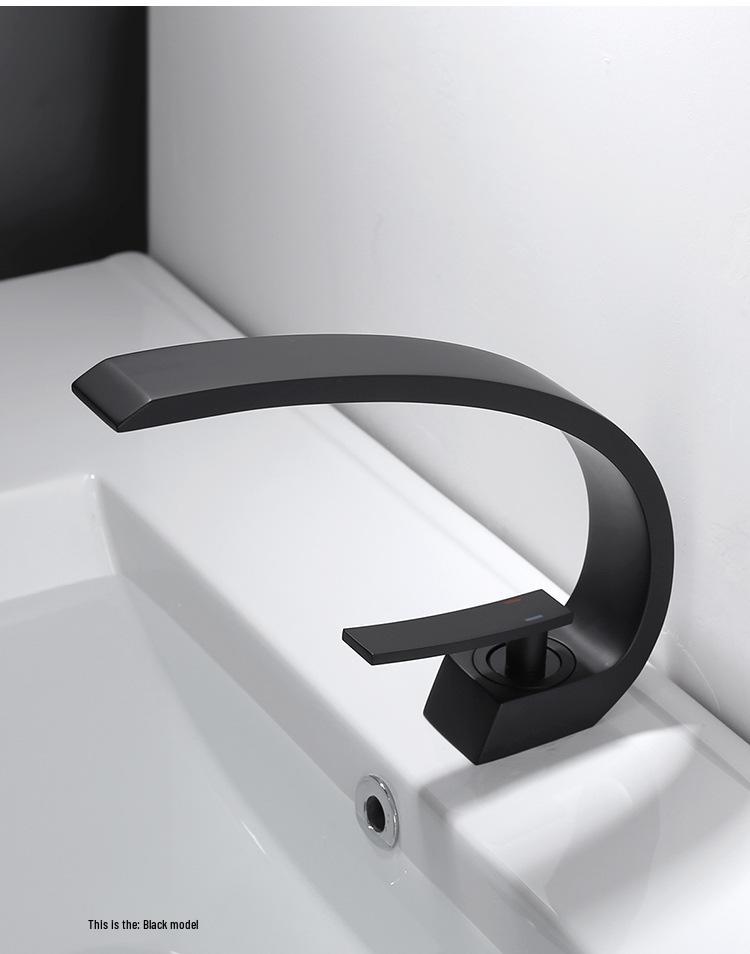 Цвет оружейного металла Латунный смеситель для раковины в ванной с краном горячей и холодной воды для умывальников и столешниц.