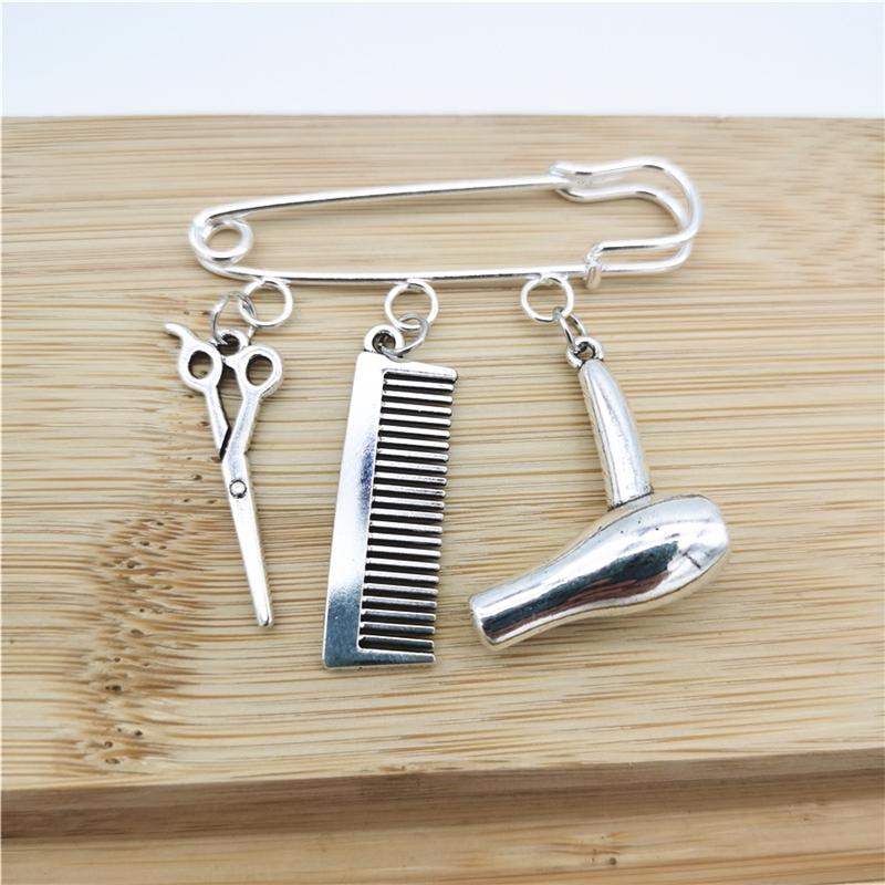 Серебряная брошь-подвеска для парикмахера с подвесками в виде фена, ножниц и расчески