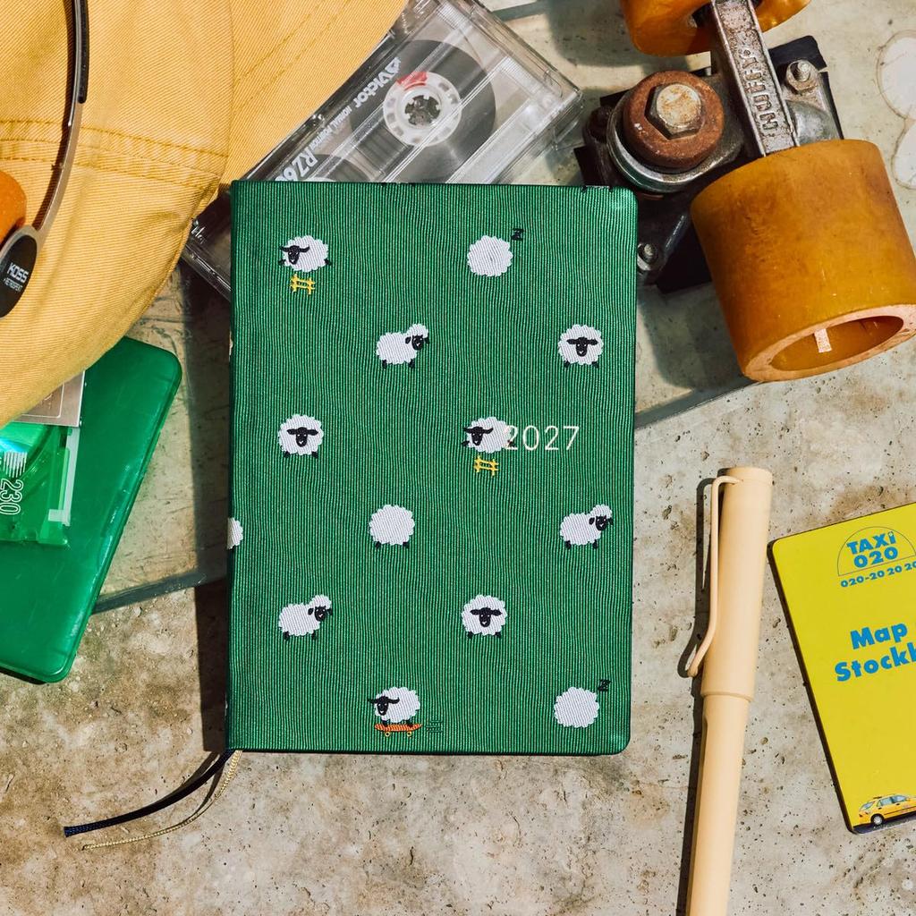 Hobonichi Techo 2027 HON Овечка-галстук страница в день и Главный/Овца, Овца, [A6/1 день/Январь/Начало с понедельника]