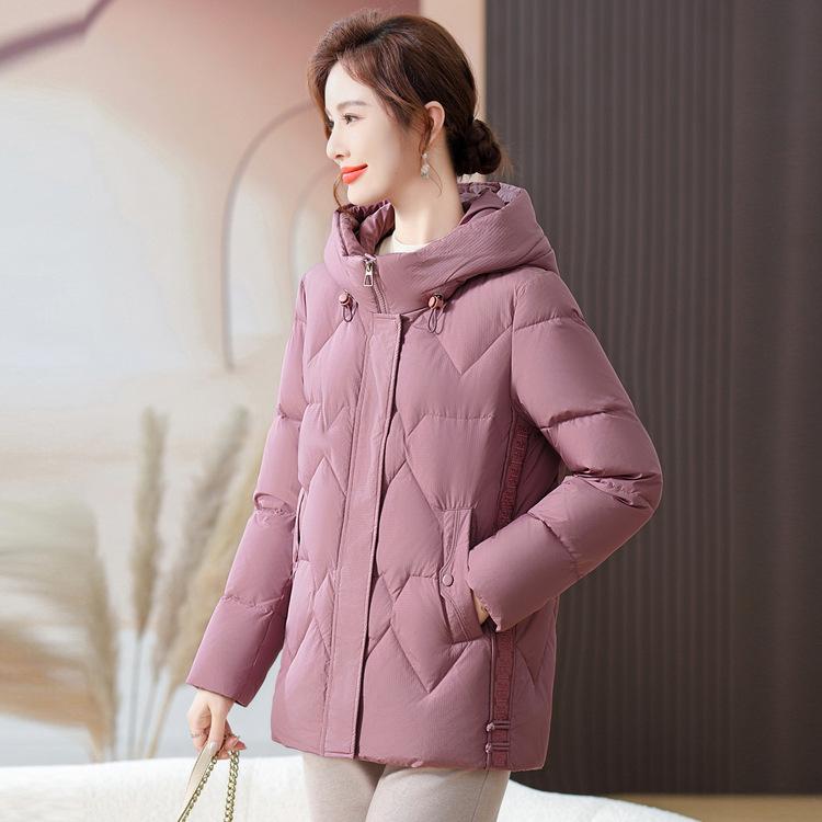 Пуховик для мамы среднего возраста Зимняя одежда Новая модная Молодящая Маленький топ Куртка для женщин среднего и пожилого возраста на осень и зиму