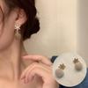 Зимние серьги из искусственного меха в виде снежинок