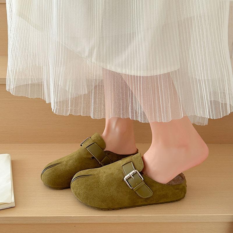French retro baotou drag autumn and winter new casual slippers versatile split-toed Birkenstock half slippers