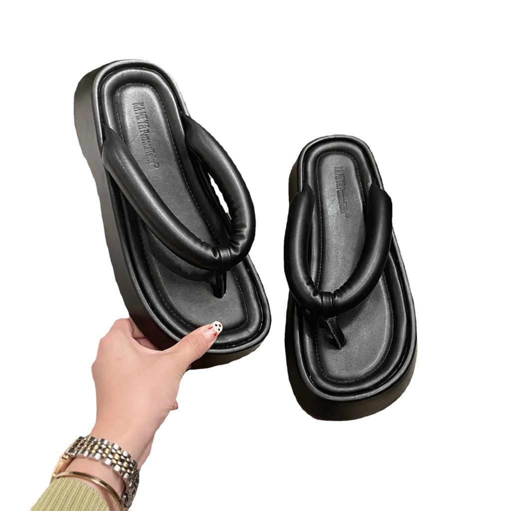 Летние тапочки на толстой подошве, женские, новинка 2025 года, шлепанцы на мягкой подошве, женская повседневная одежда, ленивые пляжные тапочки для женщин