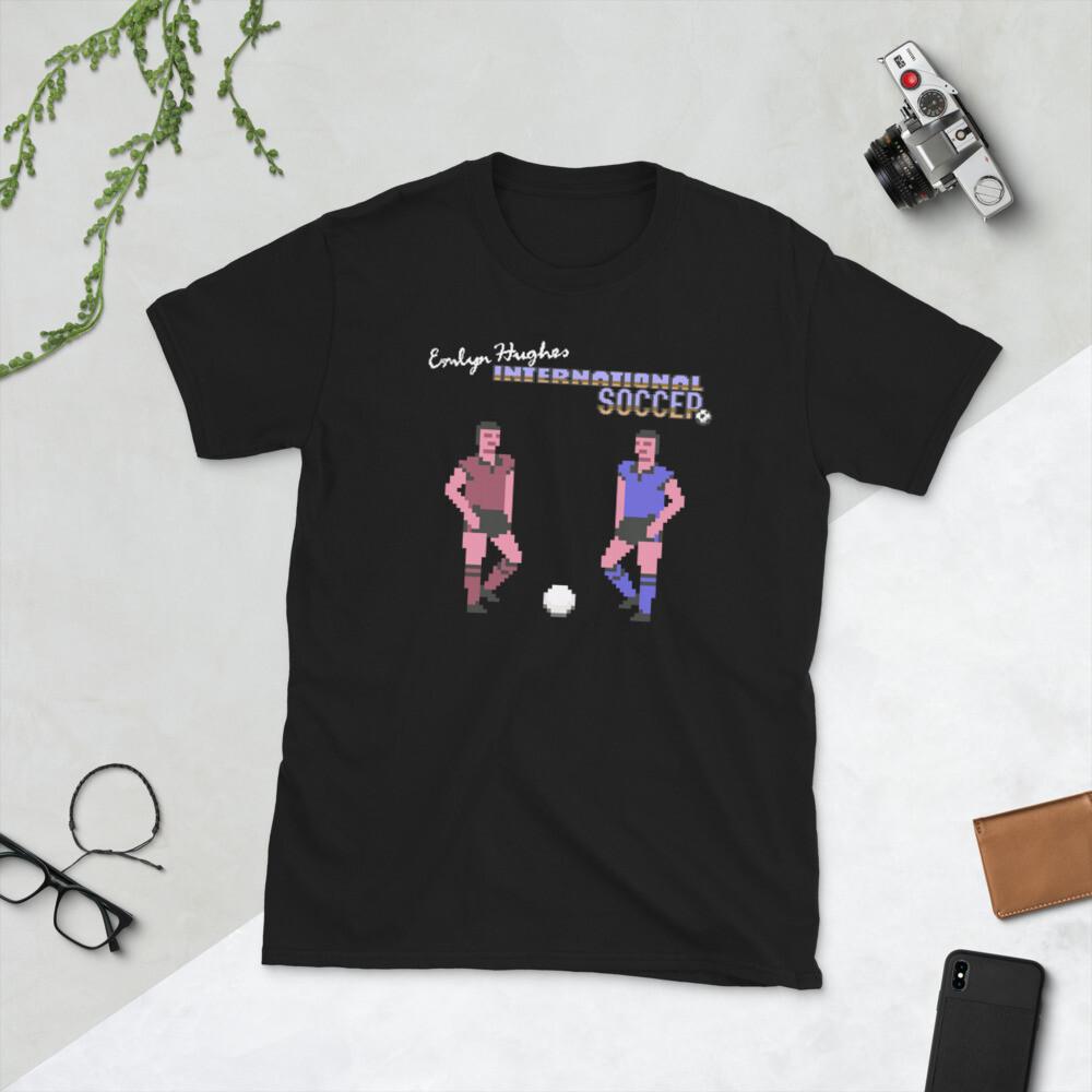 Emlyn Hughes Soccer C64 Ретро Видеоигра Футболка Унисекс с коротким рукавом
