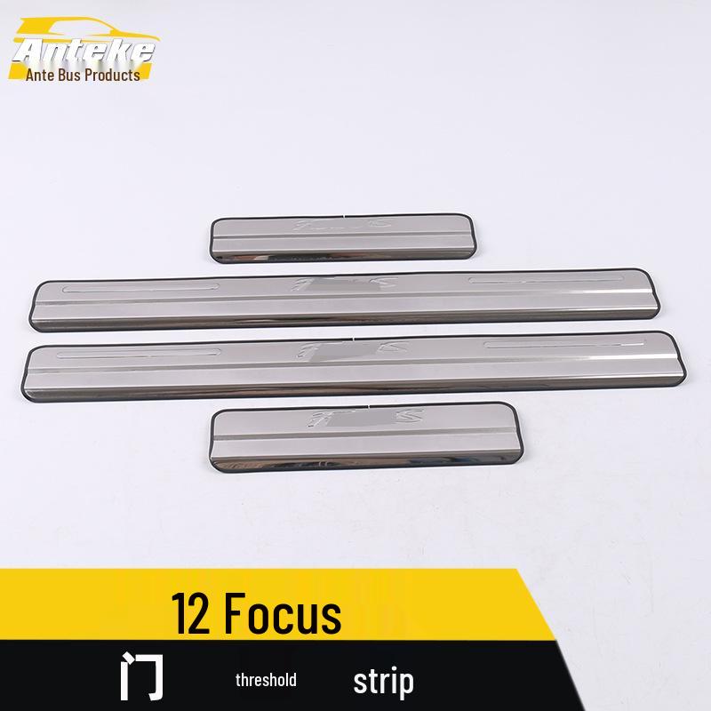 Совместимые накладки на пороги, бампер и багажник Focus - Набор из 12 моделей
