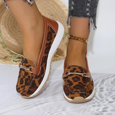 Модная женская обувь 2024 года, высококачественные женские туфли на плоской подошве, модные леопардовые туфли-лоферы, горячая распродажа, металлические украшения, туфли на низком каблуке