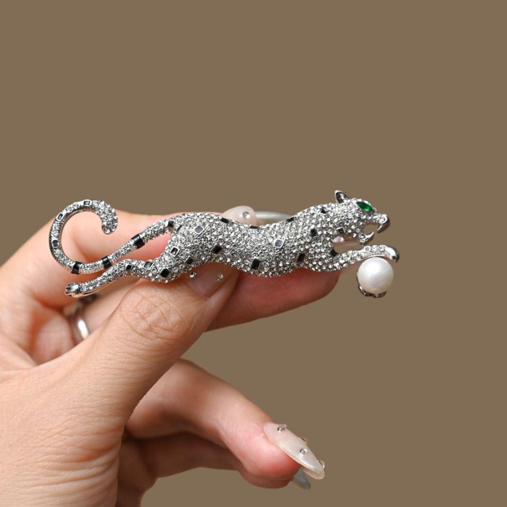 Full Rhinestone Leopard Brooches Gold Silver Leopard Brooch Pins Animal Brooches  Business Suit