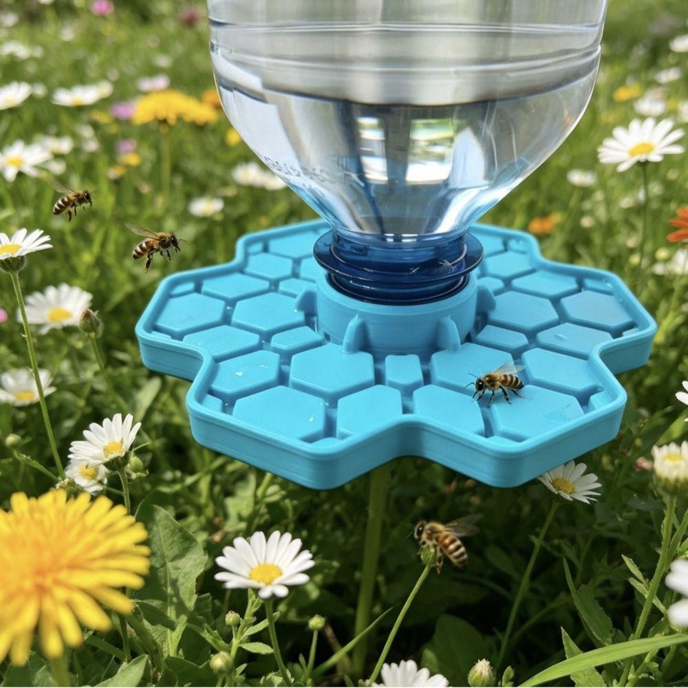 Small-Hole Honeycomb Bee Water Feeder Safe Honeybee Drinking Station Beekeeping Tool