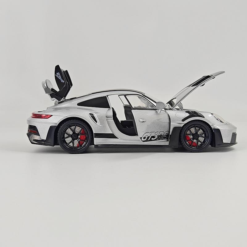 1:24 Симуляция 911 Gt3 Rs Металлическая модель автомобиля Двери с обеих сторон открываются, Богато детализирована, Тонкая работа