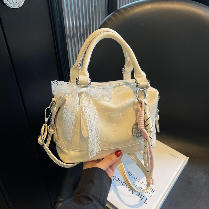 Bag 2025 New Trend Niche Design Simple Portable Messenger Bag Sweet Silk Scarf Shoulder Bag