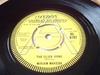 7-дюймовая пластинка МИРИАМ МАКЕБА The Click Song HL9747PROMO London Records 1960 Великобритания КантриФолк Б/у