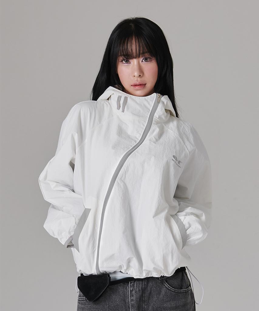 ESCAPEFROM Escf Logo Point Diagonal Closing Windbreaker White