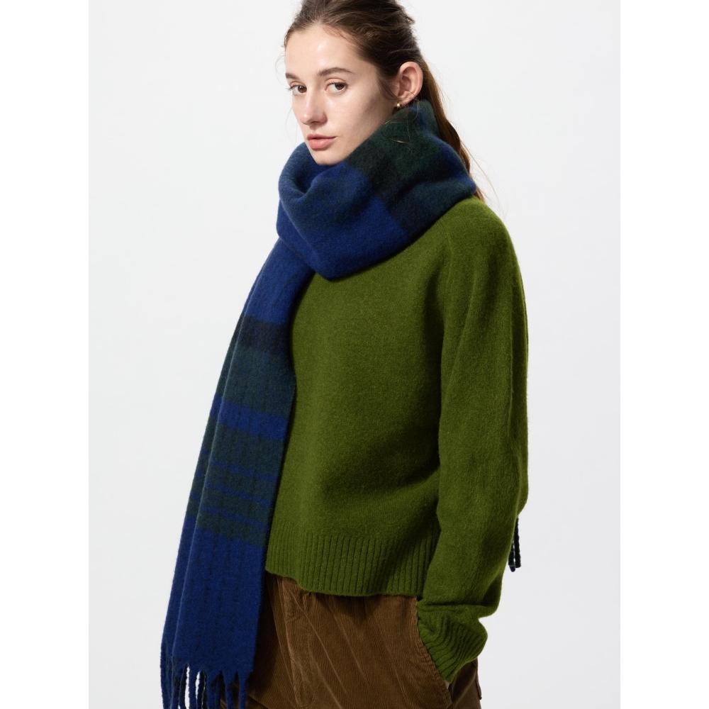 Uniqlo Soupleyan Crewneck Sweater