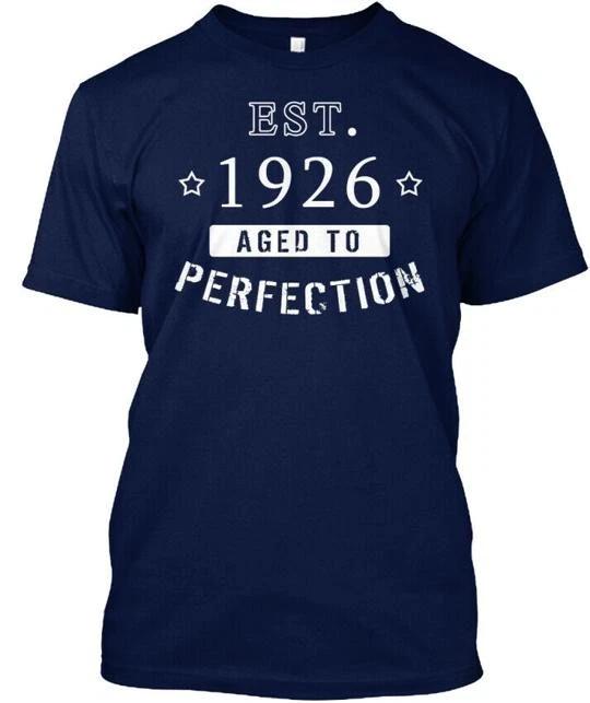 Родился в 1926 году Год рождения Оценка Возраст Доведен до совершенства Футболка Сделано в США S - 5XL