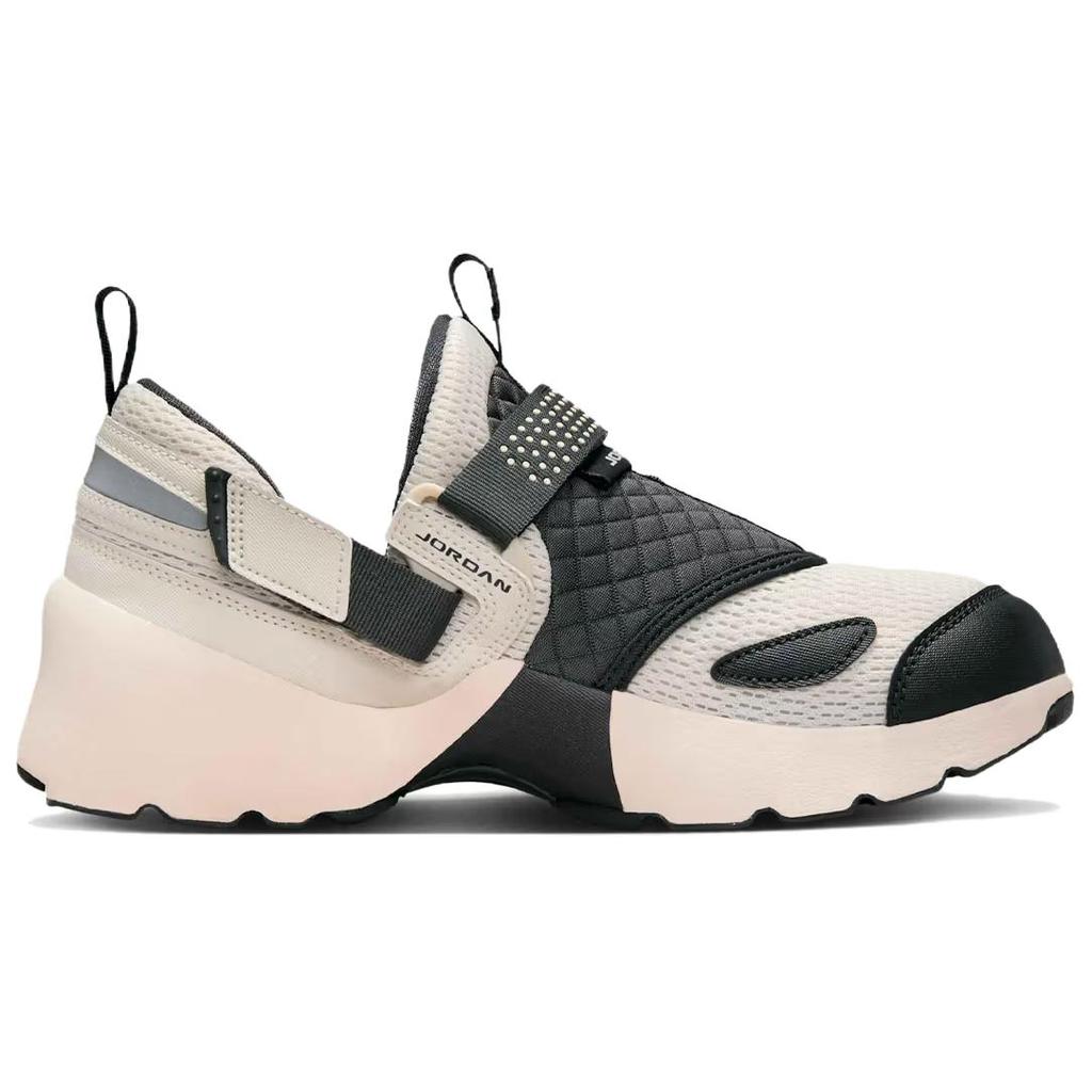 Air Jordan Jordan Trunner LX Светло-орехово-коричневый Женские кроссовки Кремовый Черный HQ2164-102