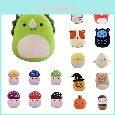 И милая плюшевая игрушка Squishmallow с изображением Stump The Skeleton Squad Bouncer**