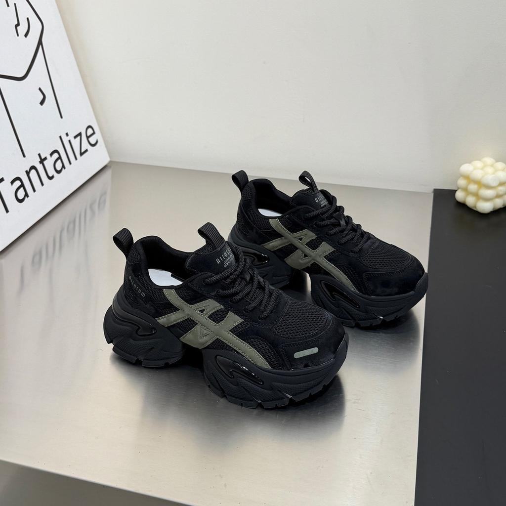 Кожаные кроссовки на толстой подошве с узкой талией, женские, 2025 год, осенние новинки, маленькие, с увеличением роста на 6 см, цветные, спортивные и повседневные