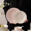 Французский рельефный крем Ветер Керамическая тарелка Бытовая 8-дюймовая Цветная подглазурная Изысканная кухонная посуда Красивые тарелки для еды