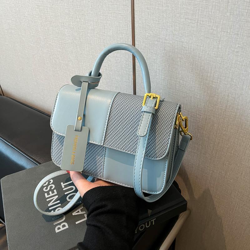 2025 new contrasting color retro portable small square bag female Sen Meng fashionable texture shoulder bag personalized commuter messenger bag