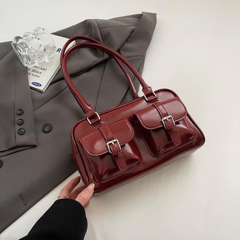 Женская сумка премиум-класса большой вместимости 2025 новая осень-зима нишевый дизайн одно плечо сумка подмышку сумка-подушка для通勤