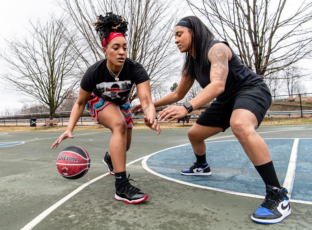 Wilson Баскетбол NBA КОМАНДА TIEDYE BSKT LOS ANGELES LAKERS 7 Команда NBA Лос-Анджелес WTB1500XBLAL Размер Диаметр ФИОЛЕТОВЫЙ (Размер Тай-Дай Лейкерс) Мужской 7/