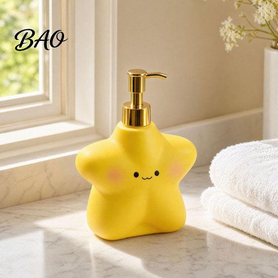 Versatile Soap Container 400ML Cartoon Star Dispenser with Plastic Pump, Refillable Liquid Hand Container, Empty Shower Gel Lotion Bottle for Bathroom