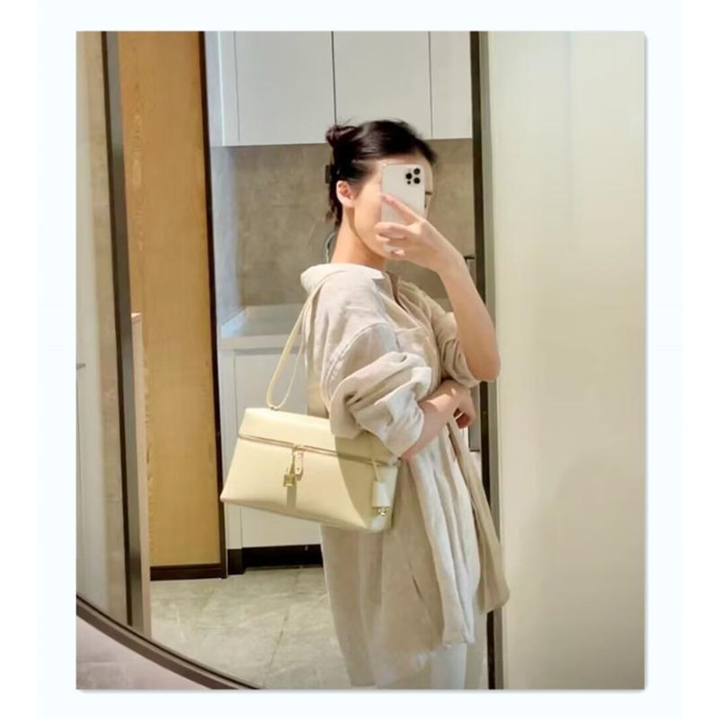 Retro Cowhide Box Bag, Autumn and Winter New Lunch Box Bag, Casual Large-capacity Portable One-shoulder Oblique Span Bride Bag