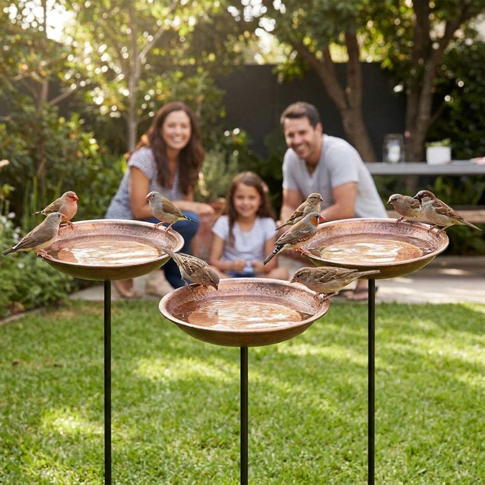 Iron Art Bird Water Drinker Retro Style Outdoor Bird Bath Metal Bird Feeder Porch Decoration