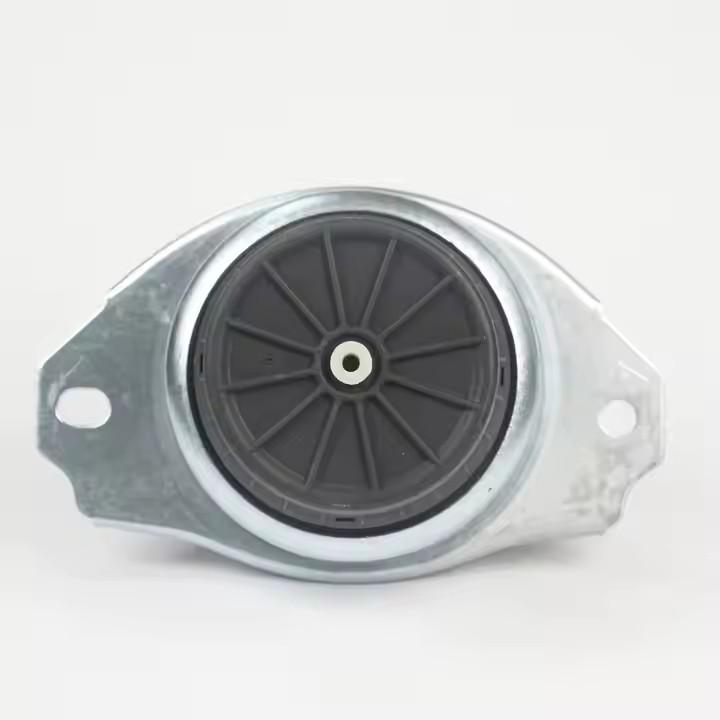 LR014113 Опора двигателя для Land Rover Discovery 4-го поколения 2010 г.