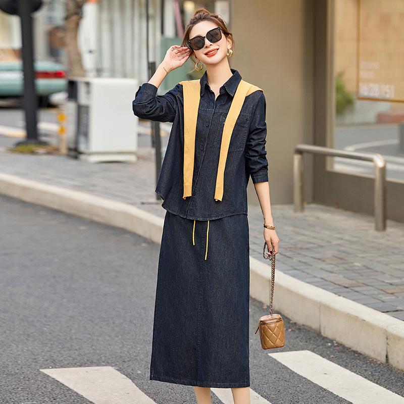 Весенняя мода 2025 Джинсовая куртка и юбка средней длины с шалью - Набор из трех предметов (CY8115)