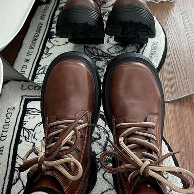 Женские ботинки Мартин весенне-осенние одинарные ботинки 2025 новые модные повседневные на толстой подошве нескользящие красивые ретро локомотивные ботинки