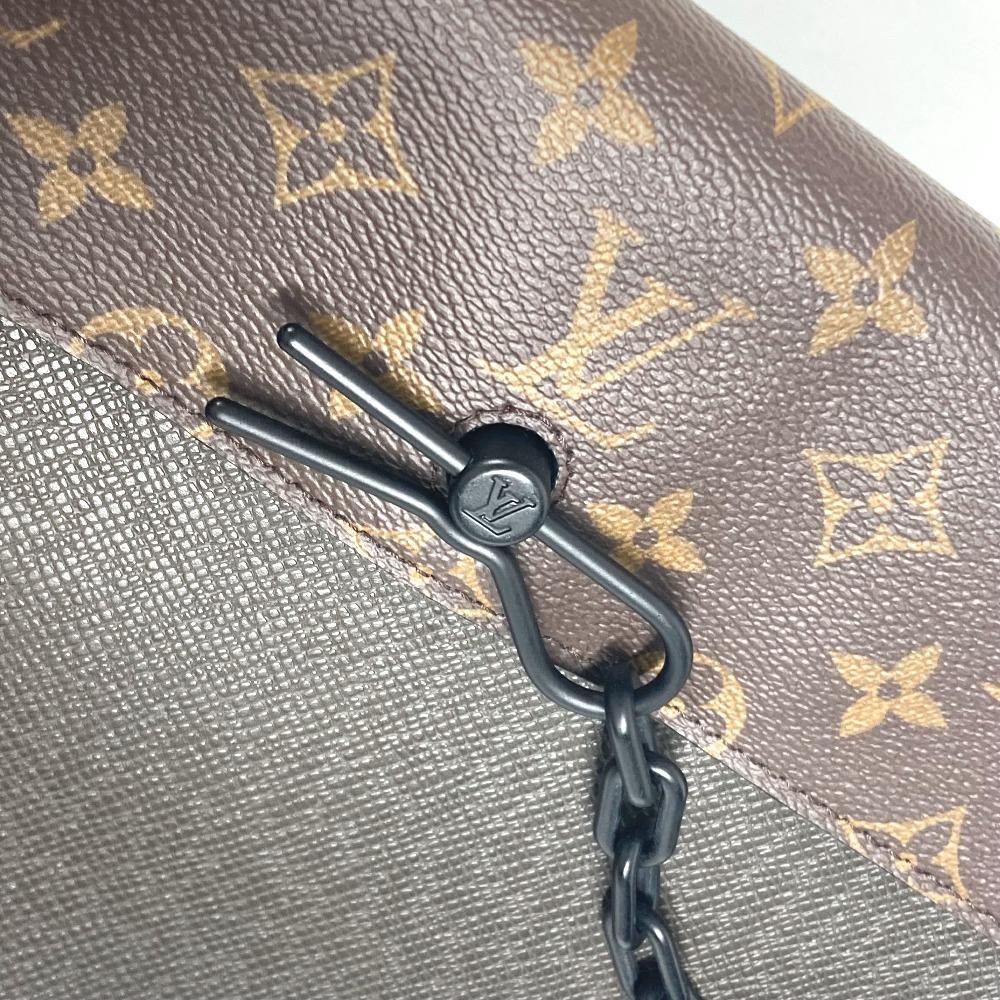 Louis Vuitton M30583 Сумка-клатч на цепочке Pochette Steamer Bag с монограммой Taiga