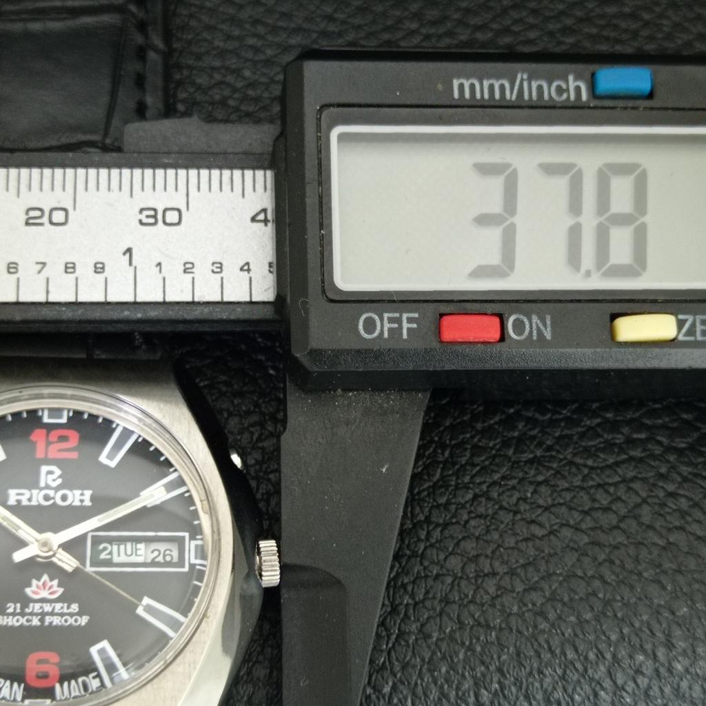 ВИНТАЖНЫЕ ЯПОНСКИЕ МУЖСКИЕ ЧАСЫ RICOH R31 АВТОМАТИЧЕСКИЕ ЧЕРНЫЙ ЦВЕТ ЦИФЕРБЛАТ a707928-1