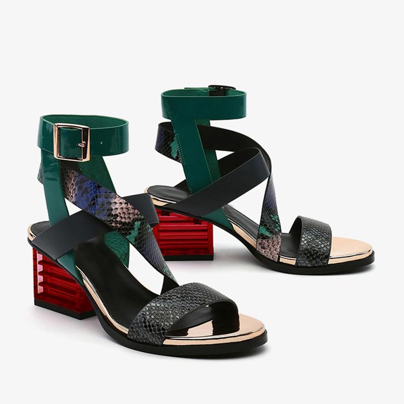 2024 Новые женские сандалии-гладиаторы, разноцветные, с перекрестными ремешками, прозрачный квадратный каблук, узкие ремни из натуральной кожи, женские сандалии